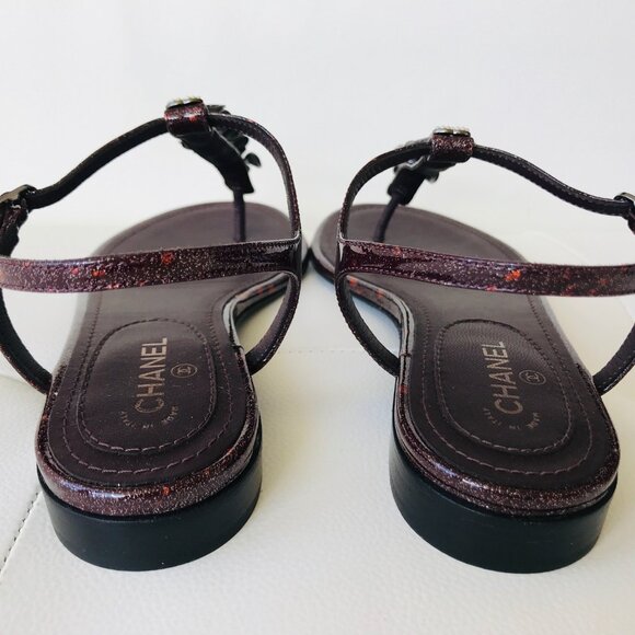 CHANEL BURGUNDY PATENT LEATHER SPARKLE CAMELLIA PEARL CC LOGO THONG SANDALS 36 - Picture 12 of 14